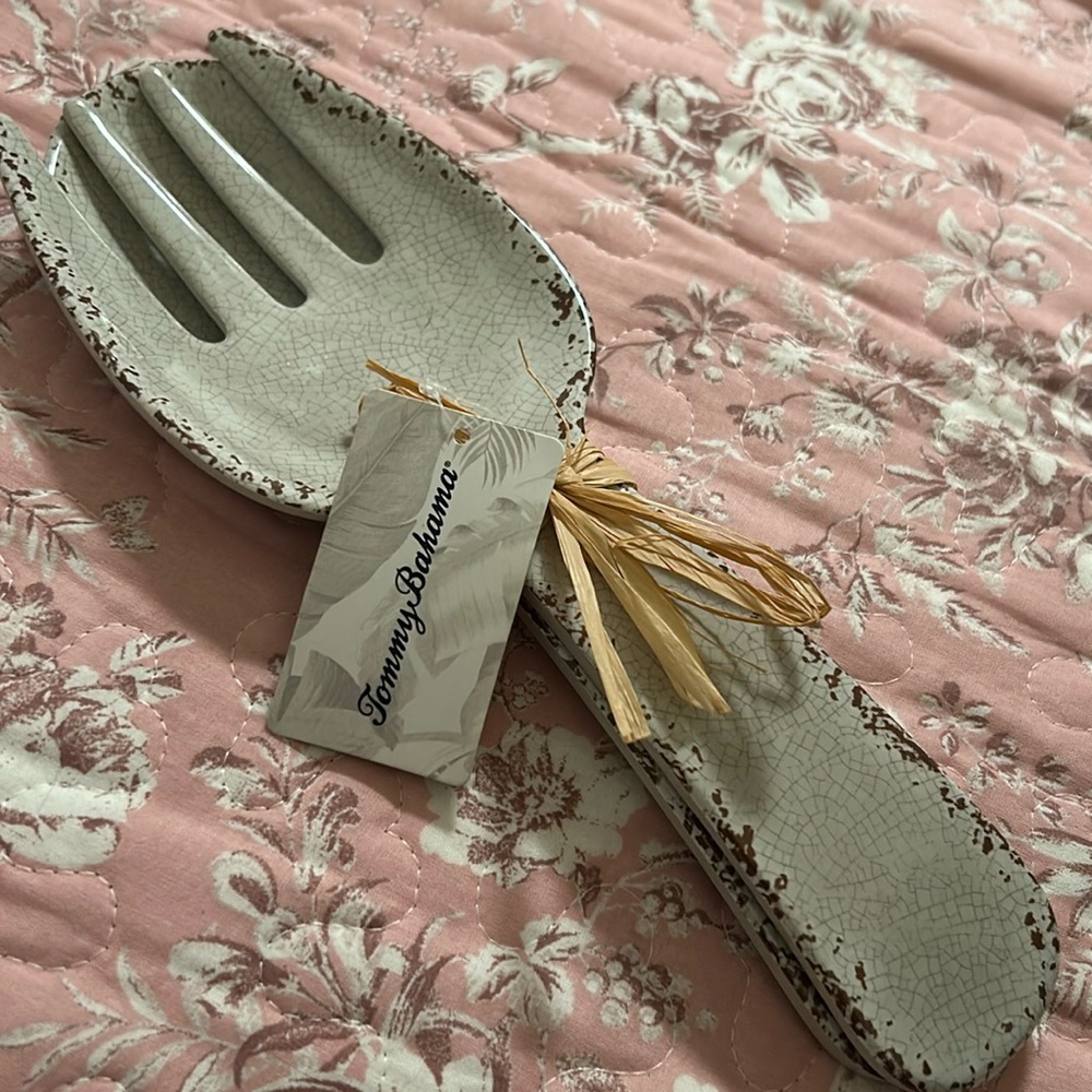 Tommy Bahama Cream Crackle Ceramic Salad Servers - Set of 2